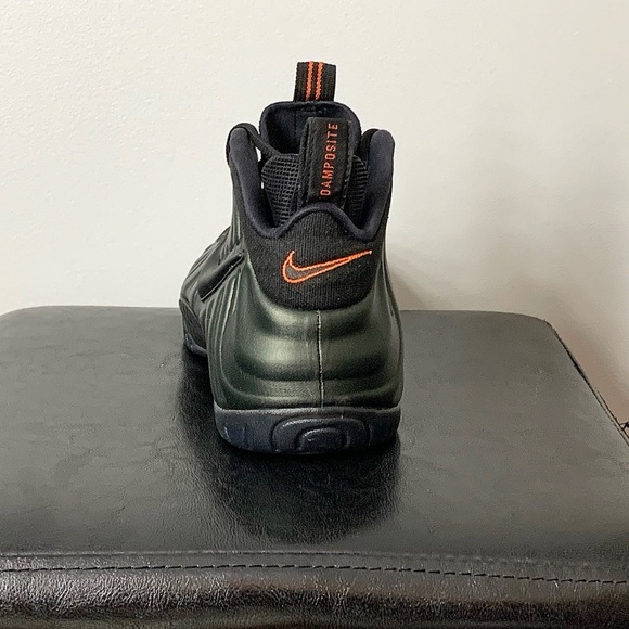 Nike Air Foamposite Pro - Mens Basketball Sneaker - Picture 4 of 6